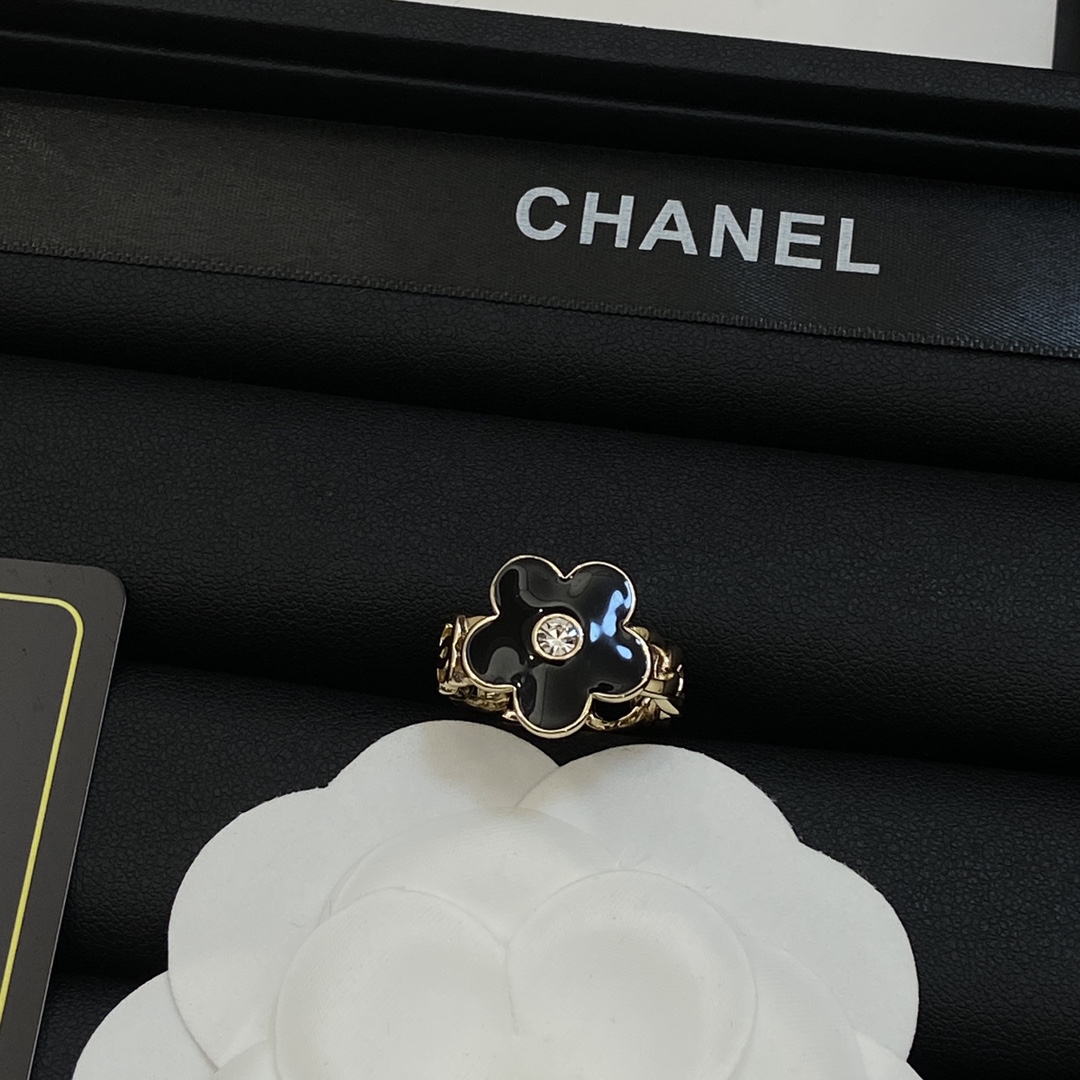 [TOP] CHANEL Flower Ring - Gold