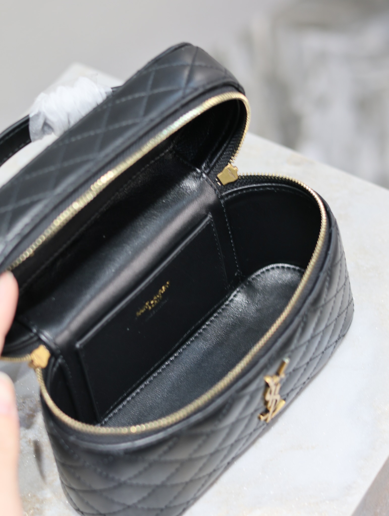 [TOP] Yves Saint Laurent YSL Gaby Mini Makeup Bag 18x11x6.5cm - Black&GWH