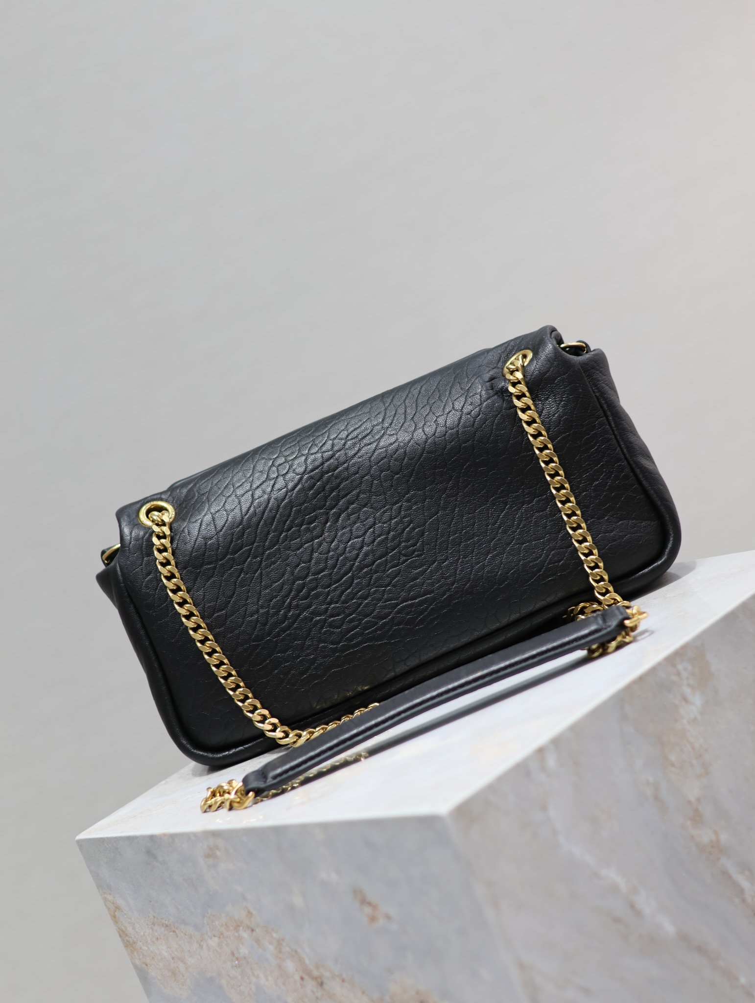 [TOP] Yves Saint Laurent YSL Lambskin Chain Bags 26×14×7cm - Black&GHW