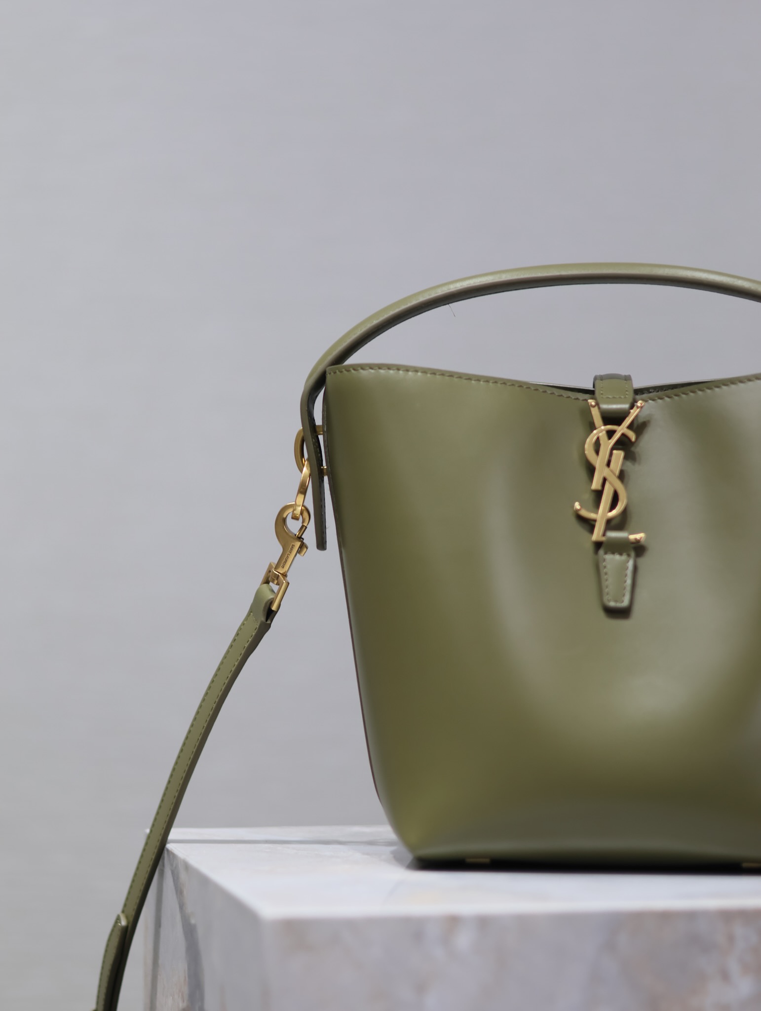 [TOP] Yves Saint Laurent YSL Smooth Calfskin Le 5A7  Bags - 2 Sizes - Military Green&GHW