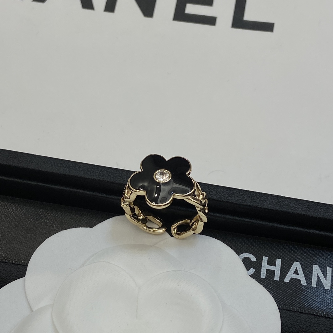 [TOP] CHANEL Flower Ring - Gold