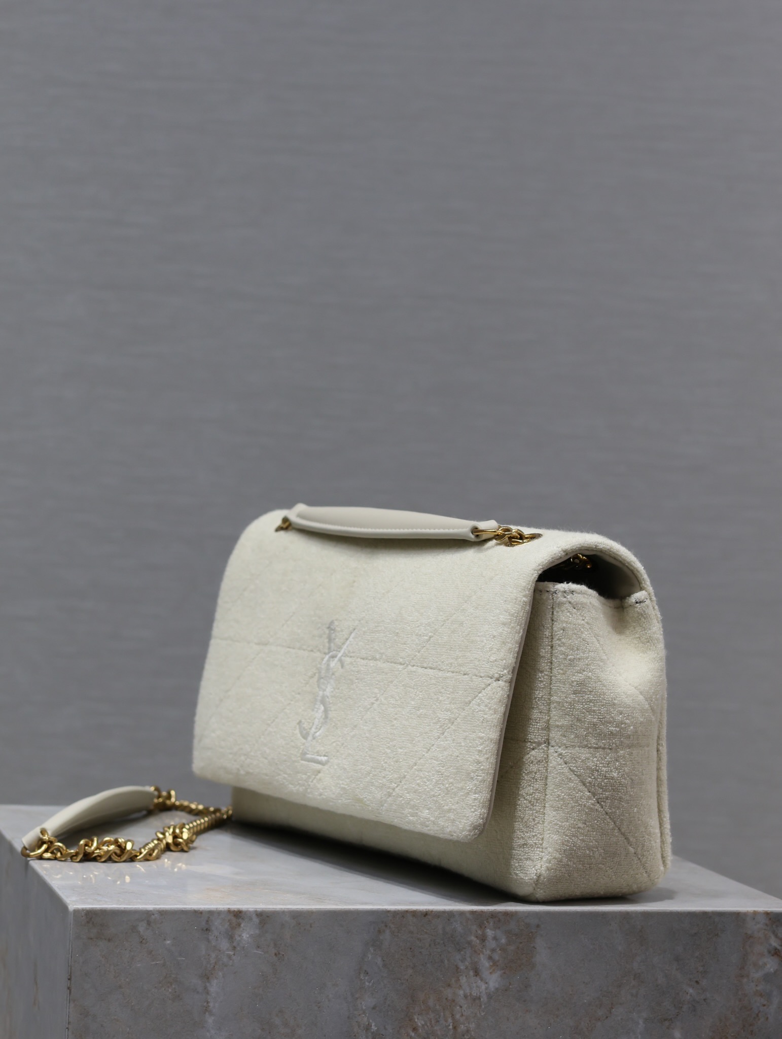 [TOP] Yves Saint Laurent YSL Knitted Towel Fabric With Calfskin Chain Bag 25×15×7.5cm - White