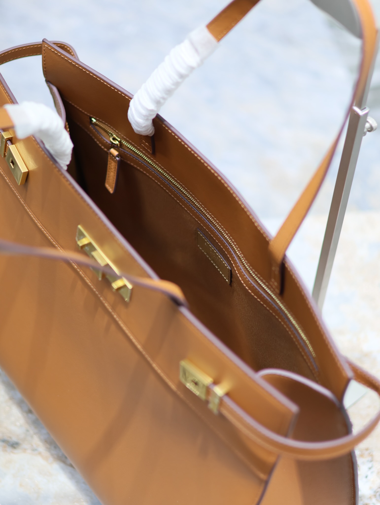 [TOP] Yves Saint Laurent YSL Box Skin Manhattan Bag - Brown&GHW