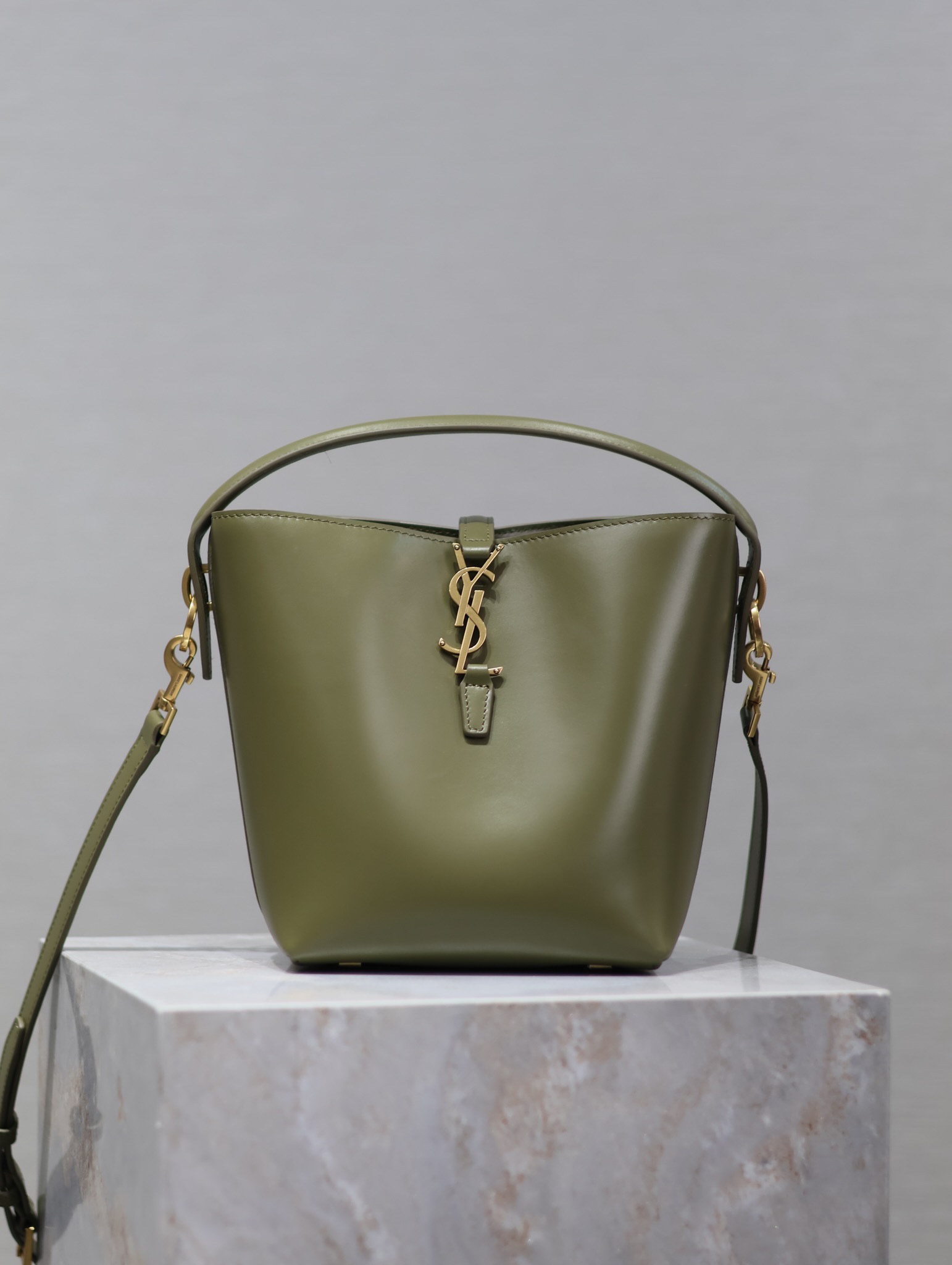 [TOP] Yves Saint Laurent YSL Smooth Calfskin Le 5A7  Bags - 2 Sizes - Military Green&GHW