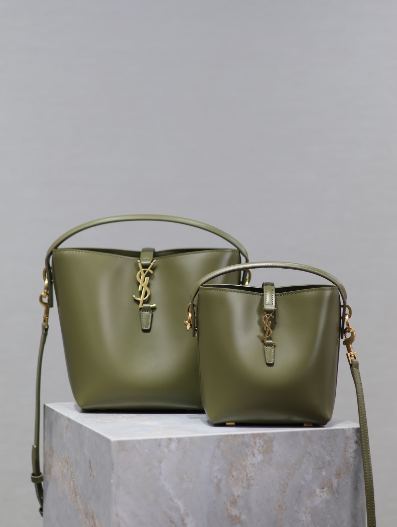 [TOP] Yves Saint Laurent YSL Smooth Calfskin Le 5A7  Bags - 2 Sizes - Military Green&GHW
