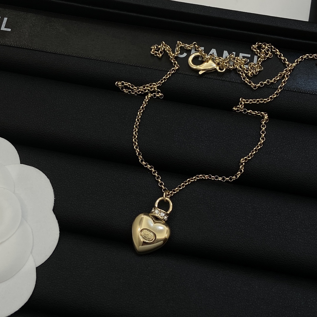 [TOP] CHANEL Necklace - Gold
