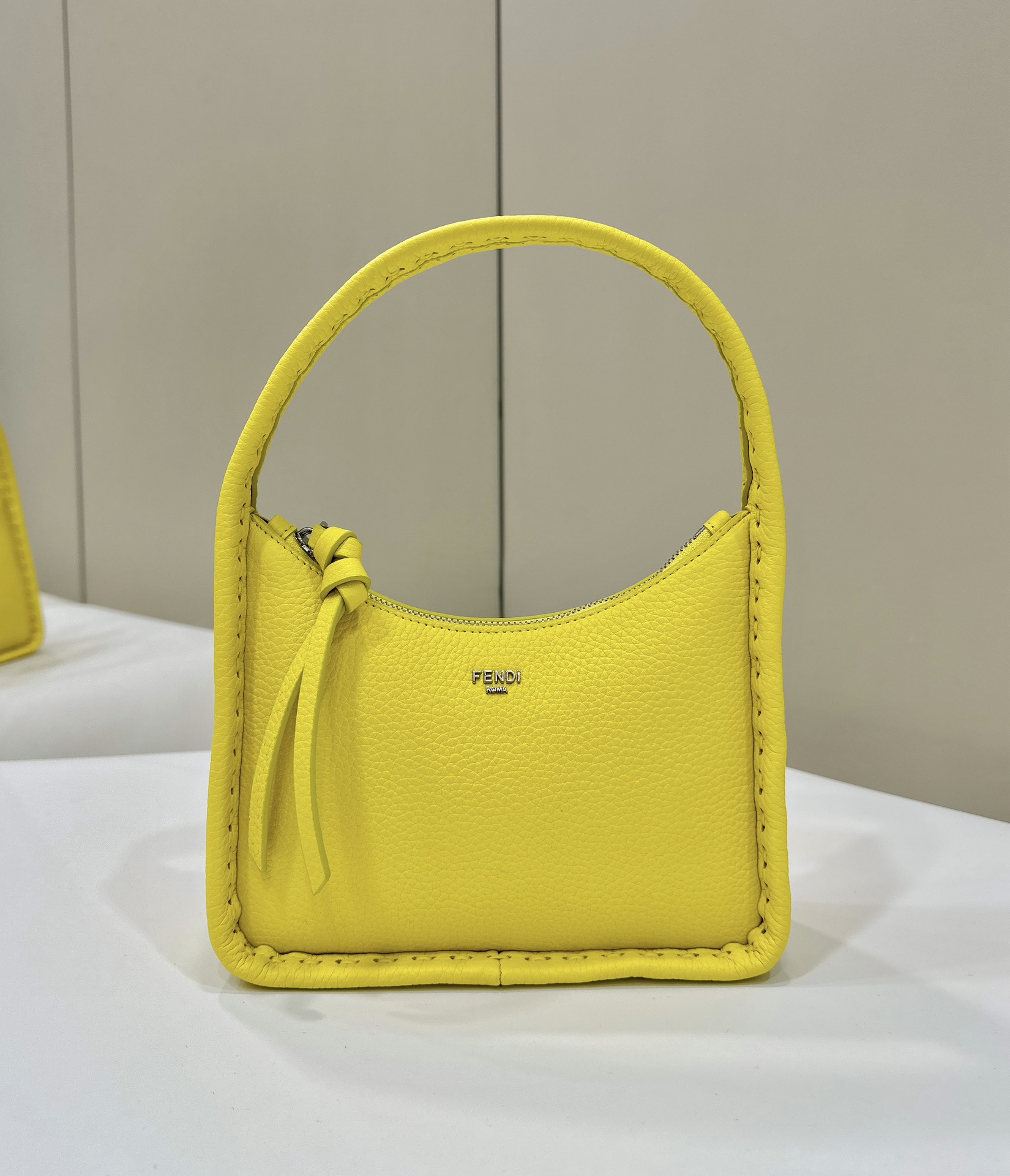 [TOP] FENDI Calfskin Mini Hobo Bag 27x7x20.5cm - GHW/SHW