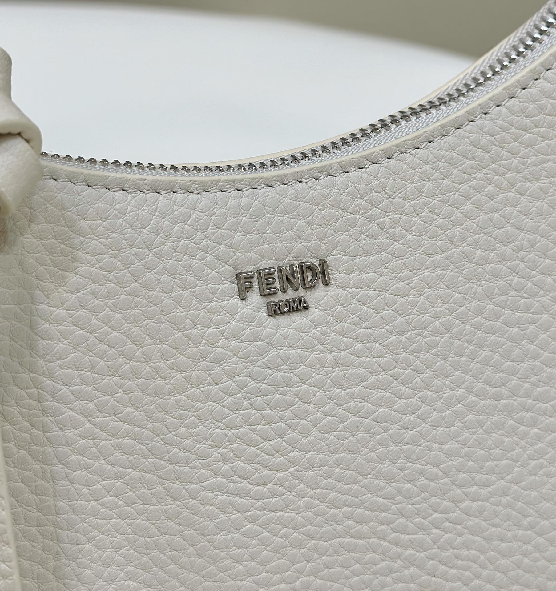 [TOP] FENDI Calfskin Mini Hobo Bag 27x7x20.5cm - GHW/SHW