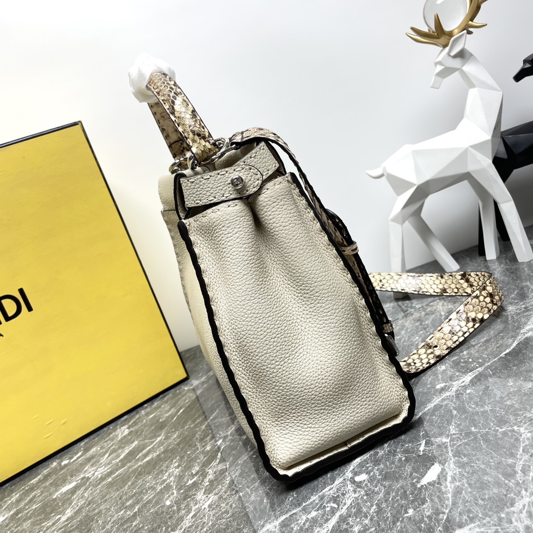 [TOP] FENDI Snake Skin Peekaboo Bags 33cm - SHW