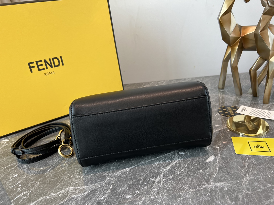 [TOP] FENDI Lambskin Iconic Mini Peekaboo Bag 23cm - Black&GHW