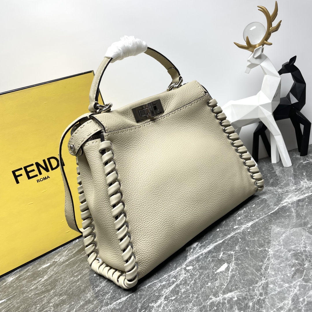 [TOP] FENDI Calfskin Peekaboo ISeeU Medium 33-12-16cm - SHW