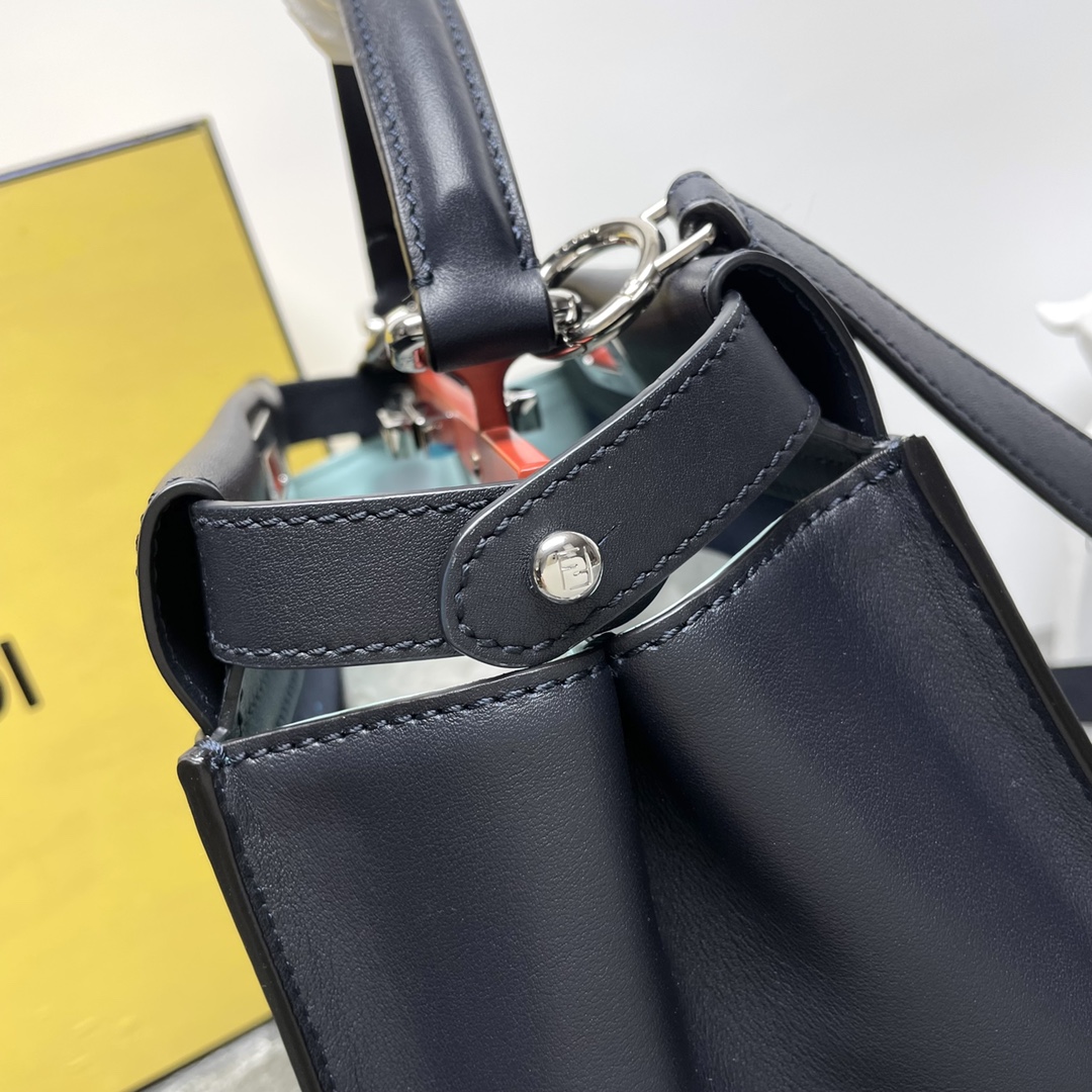 [TOP] FENDI Calfskin Peekaboo ISeeU Medium 33x26x12cm - SHW