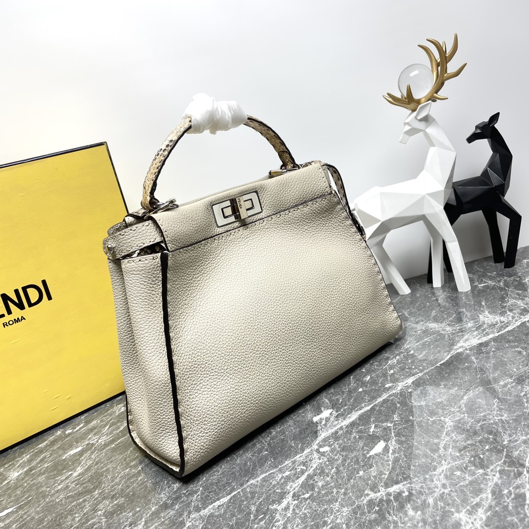 [TOP] FENDI Snake Skin Peekaboo Bags 33cm - SHW