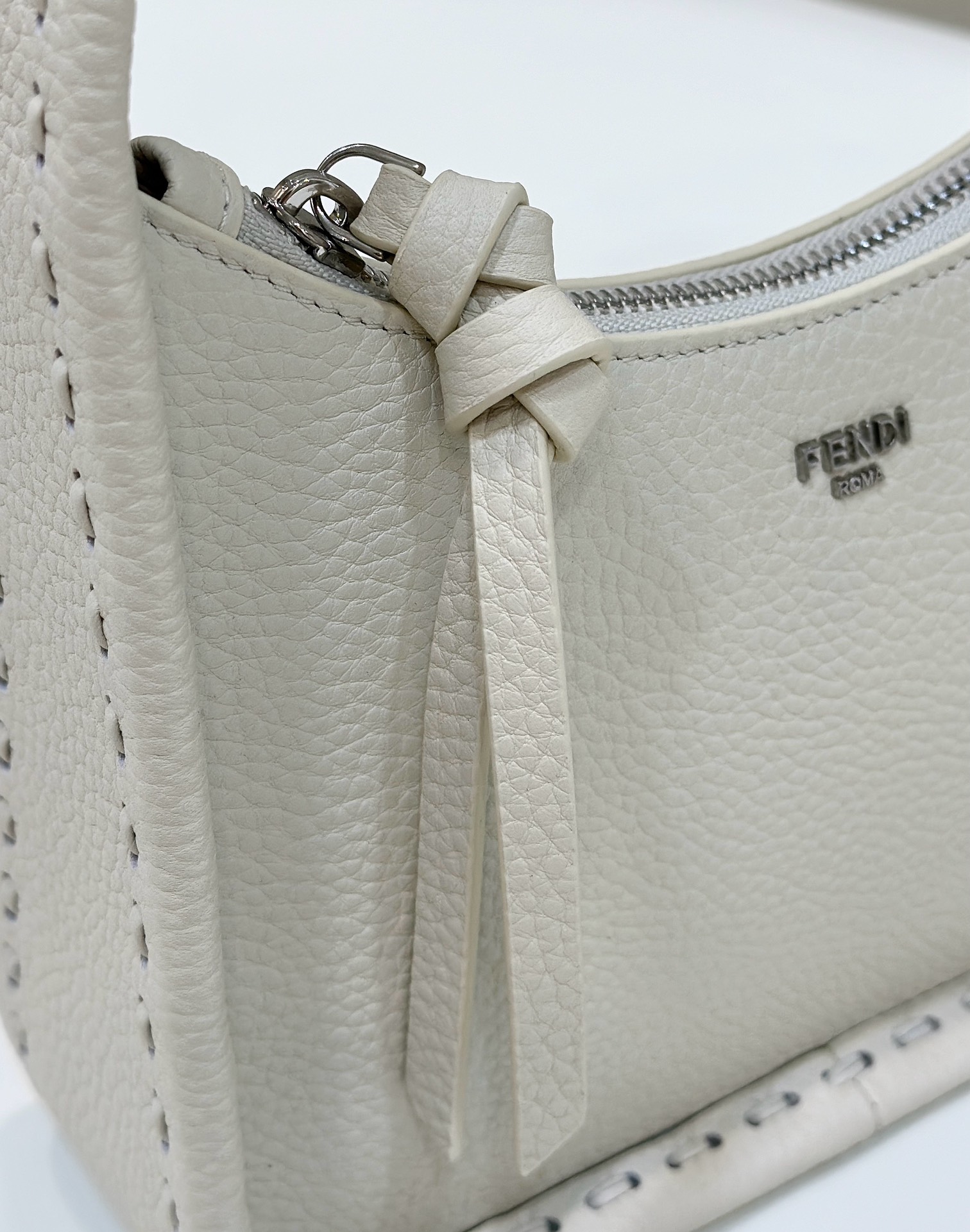 [TOP] FENDI Calfskin Mini Hobo Bag 27x7x20.5cm - GHW/SHW