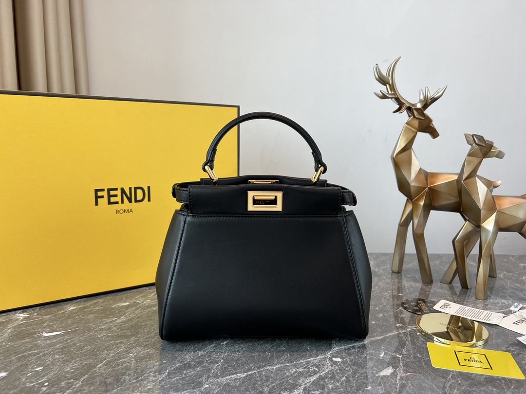 [TOP] FENDI Lambskin Iconic Mini Peekaboo Bag 23cm - Black&GHW