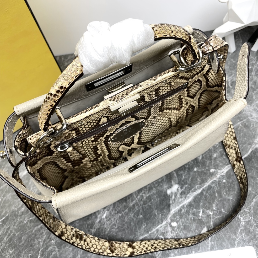 [TOP] FENDI Snake Skin Peekaboo Bags 33cm - SHW