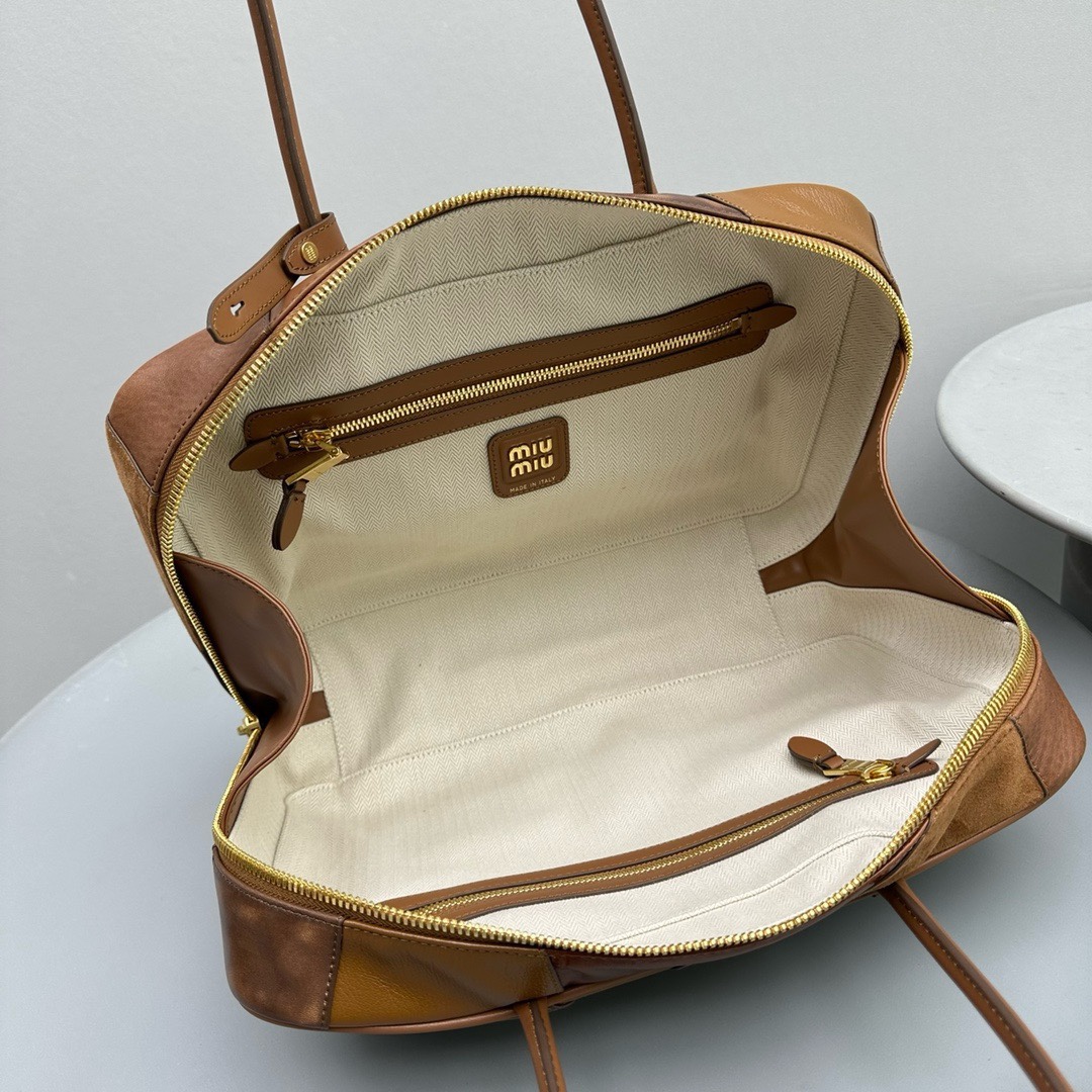 [TOP] Miu Miu 24ss Spliced ​​Skin Briefcase/Travel Handbag 34x11x44cm - Brown