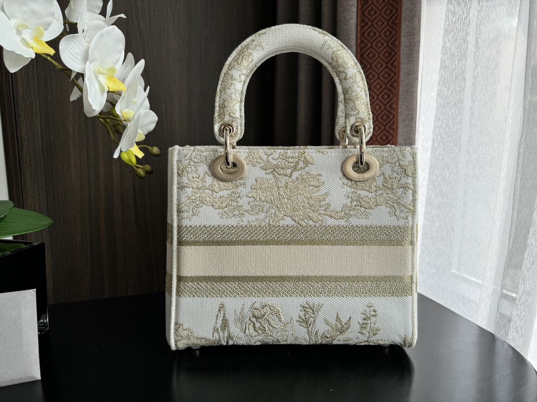 [TOP] Christian Dior Embroidered Lady D-Lite Bag 24x11x20cm