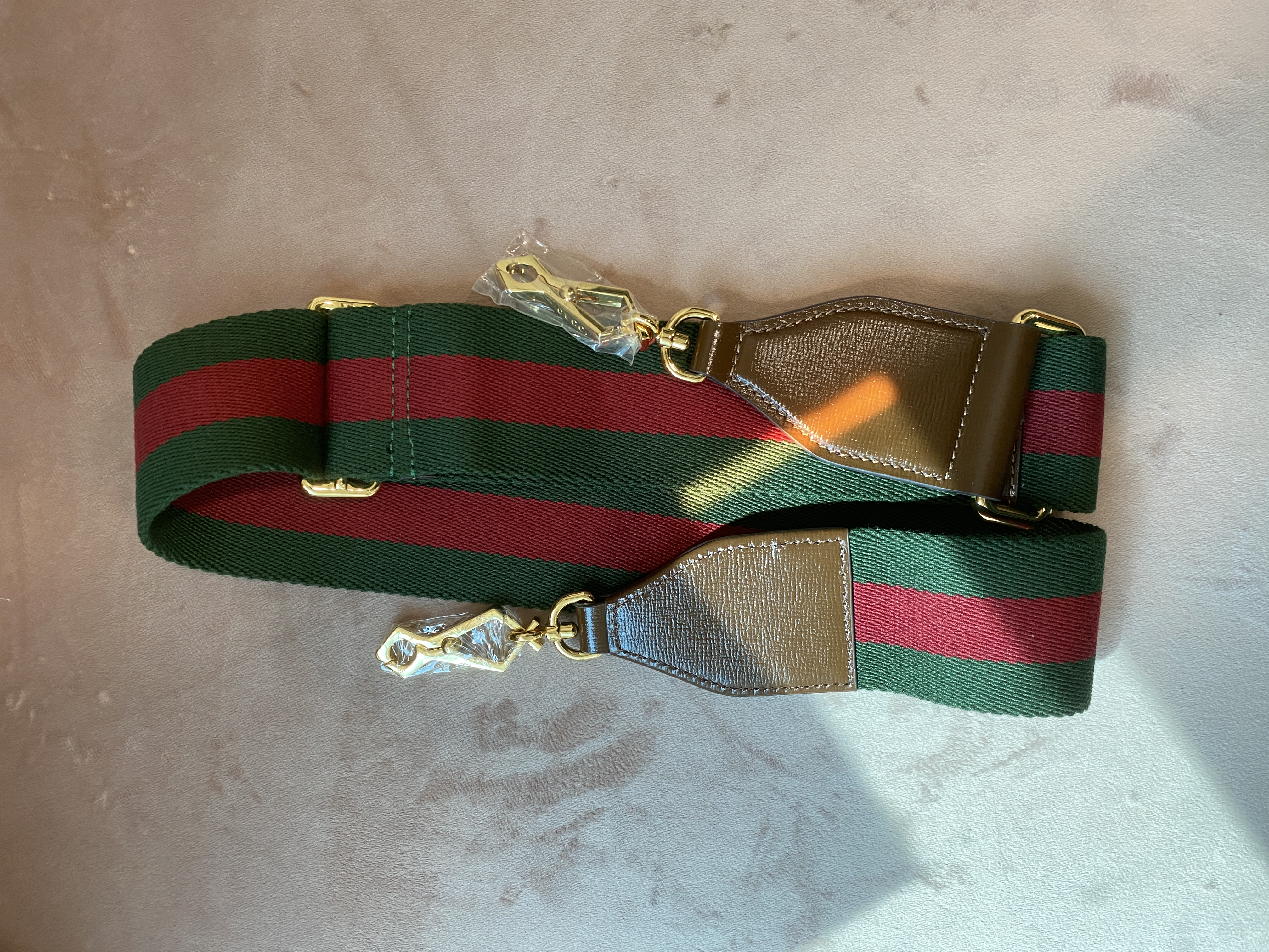 [TOP] GUCCI Strap 3 Stripes