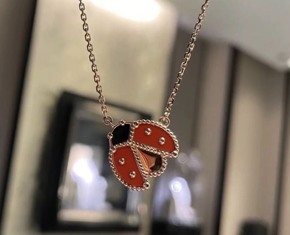 [TOP] Van Cleef & Arpels Ladybug Necklace