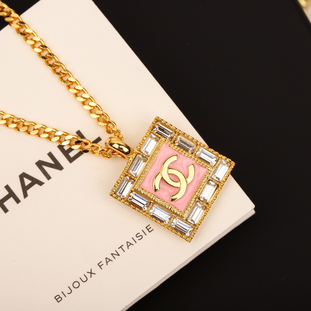 [TOP] CHANEL Pink Square CC Necklace