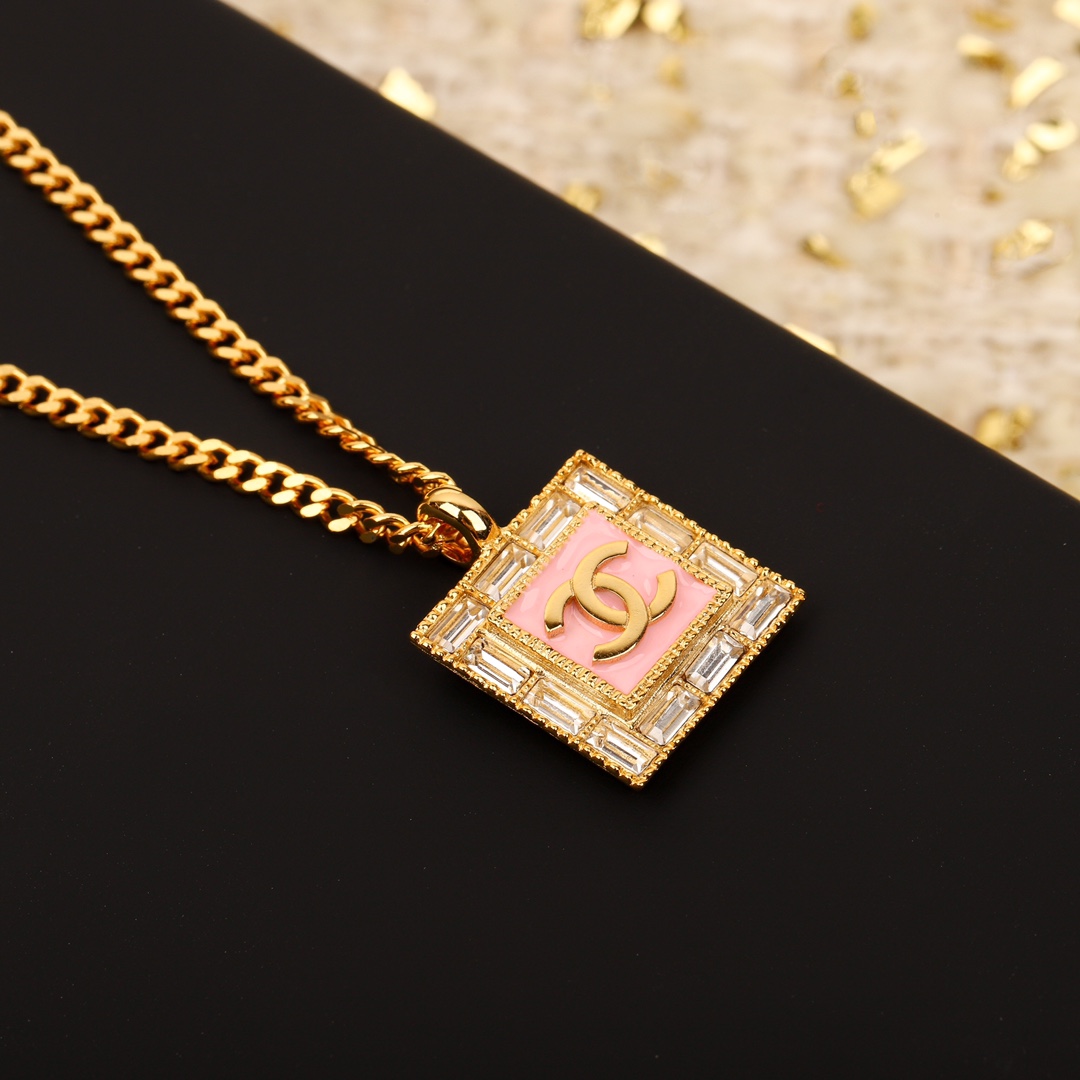 [TOP] CHANEL Pink Square CC Necklace