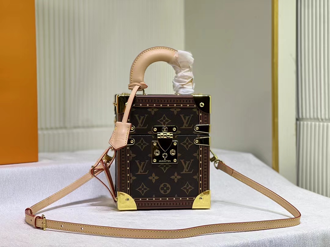 [TOP] Louis Vuitton LV  Camera Box Monogram Vernis Leather 17*21*11cm - Brown