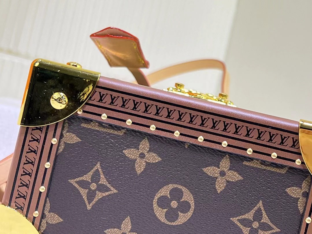 [TOP] Louis Vuitton LV  Camera Box Monogram Vernis Leather 17*21*11cm - Brown