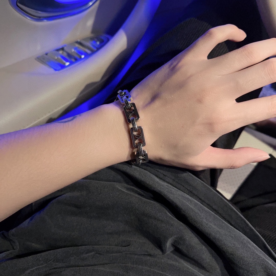 [TOP] Louis Vuitton LV  New Trend All-In-One Bracelet