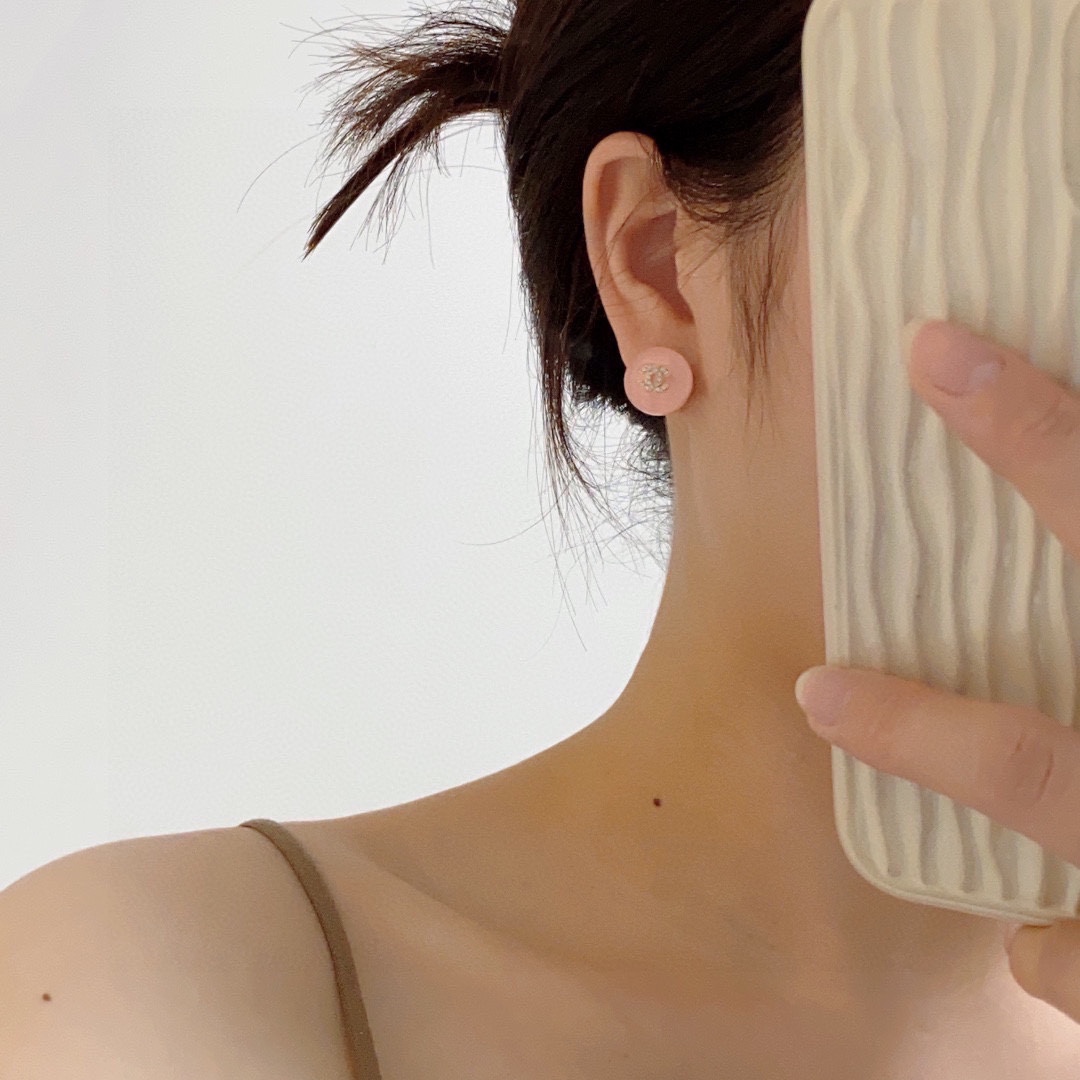 [TOP] CHANEL Diamond Stud Earring-Pink