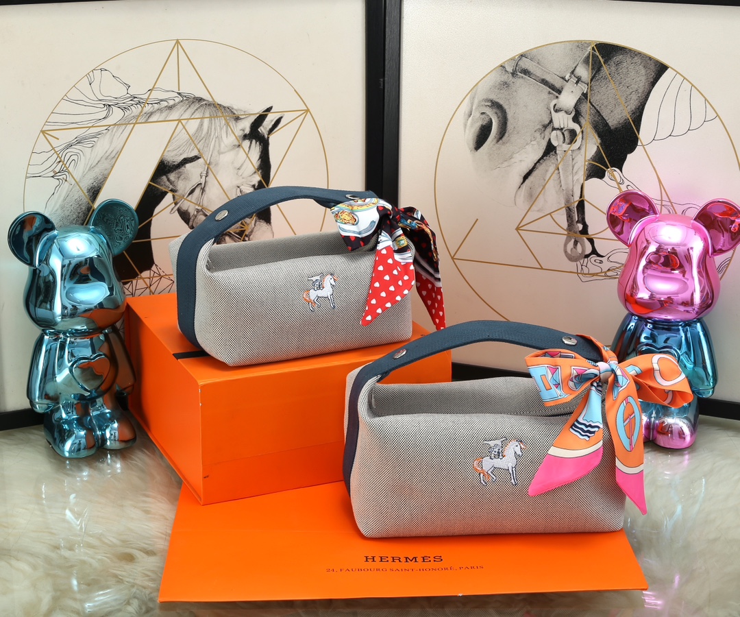 [TOP] HERMES Embroidered H logo Lunch Box Bag Collection