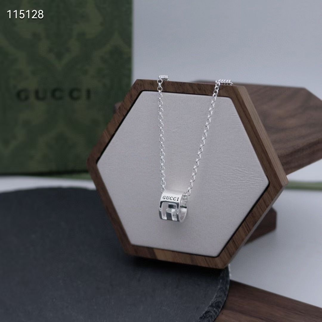 [TOP]GUCCI Classic Hollow Cylinder Pendant Necklace