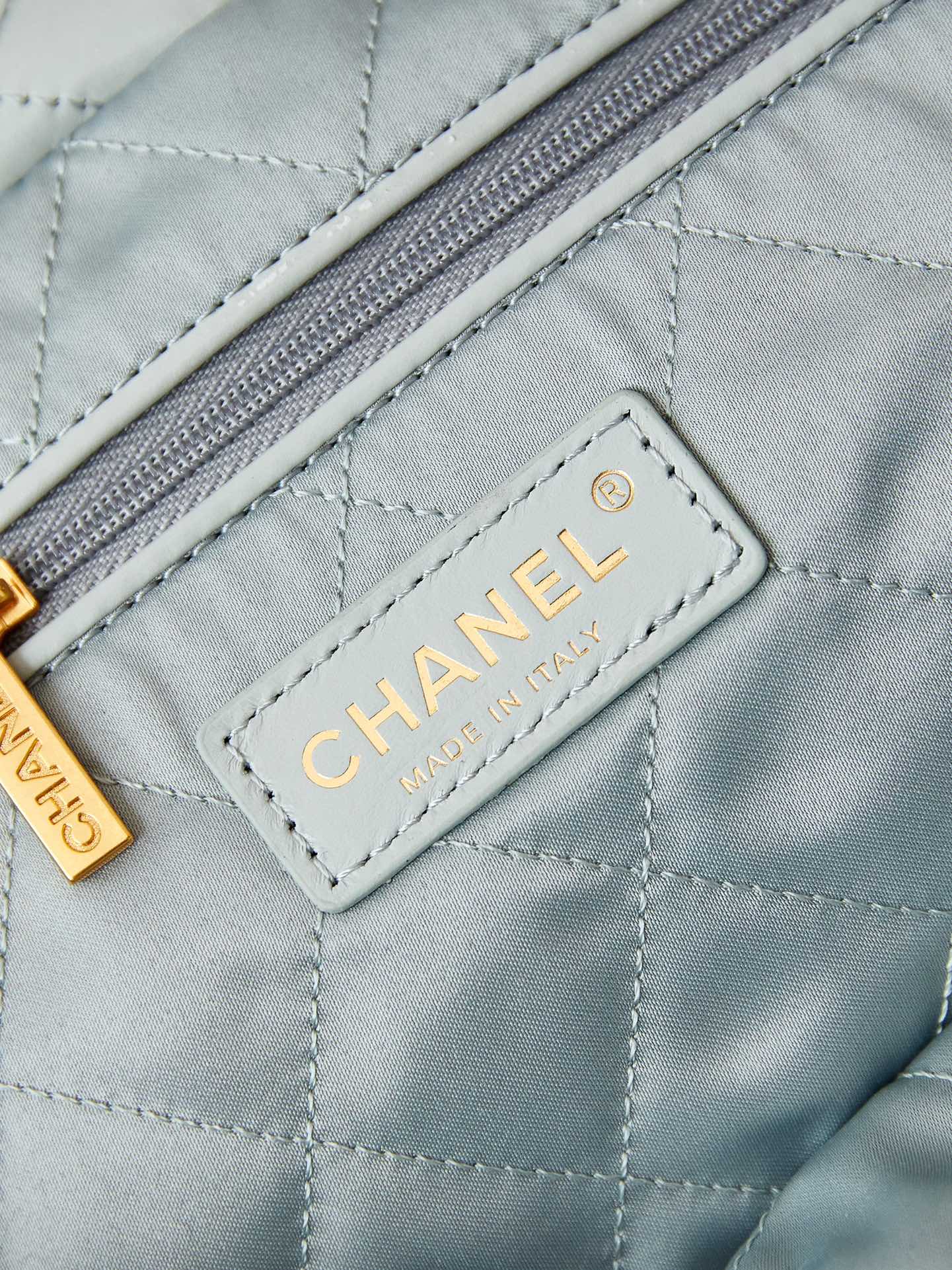 [TOP] CHANEL 22 Bag 35x37x7cm/39×42×8cm - Gray