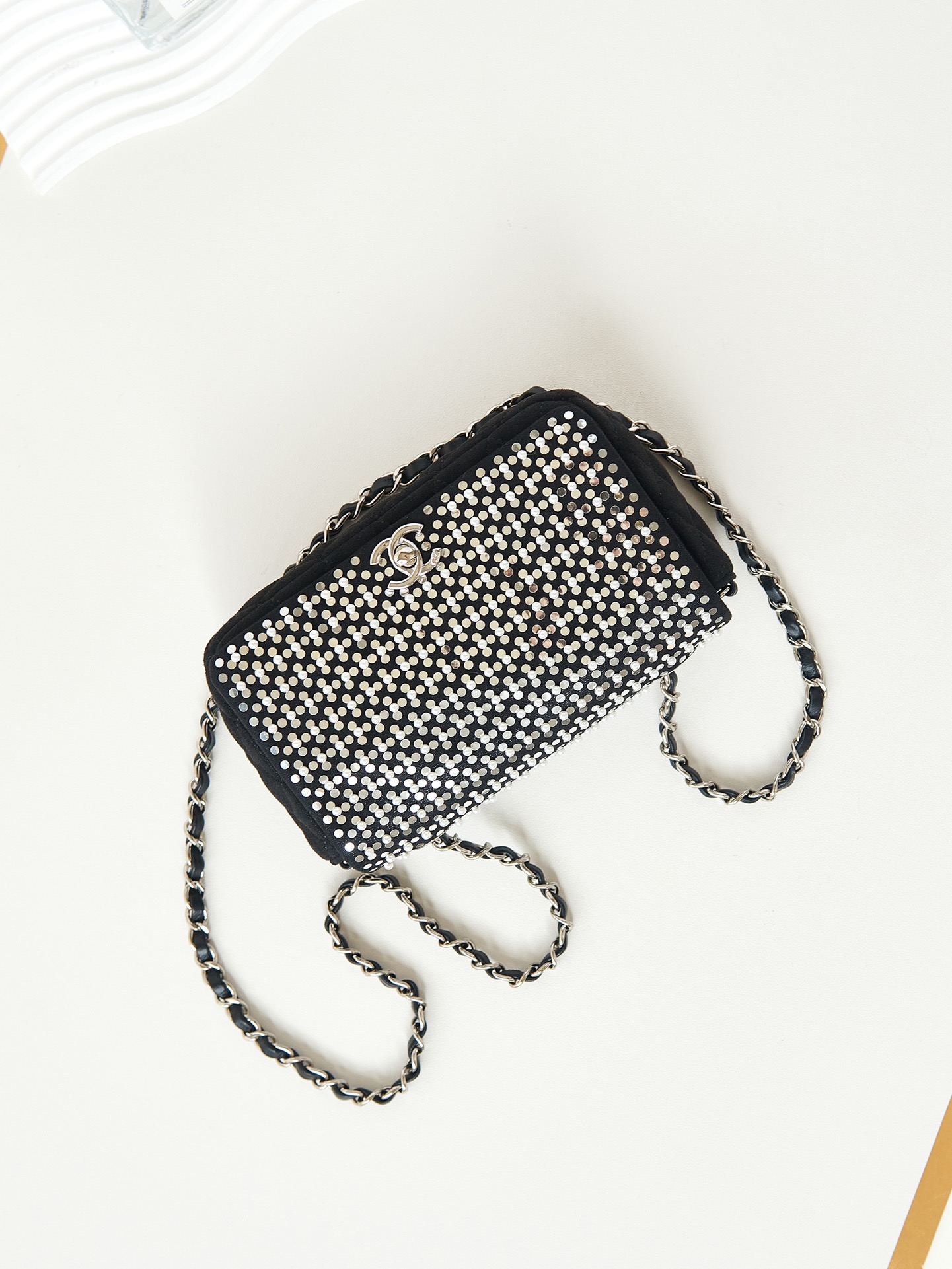 [TOP] CHANEL MINI Flap Bag 11.5x19.5x5.5cm with Pearl Sequins - Black