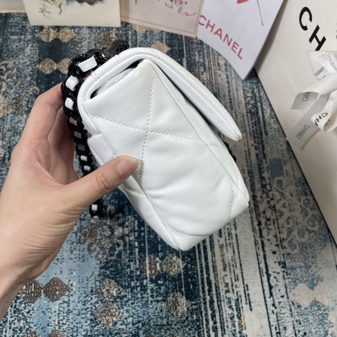 [TOP] CHANEL Lambskin 19 Bag 26x9x16cm - White&BHW