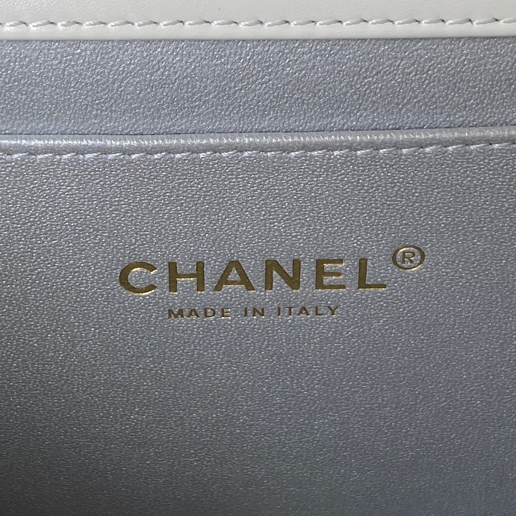 [TOP] CHANEL CoCo Handle Bag 22X16X9cm - White & GHW