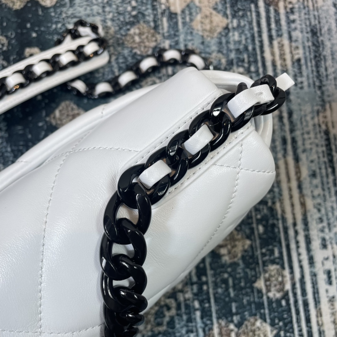 [TOP] CHANEL Lambskin 19 Bag 26x9x16cm - White&BHW
