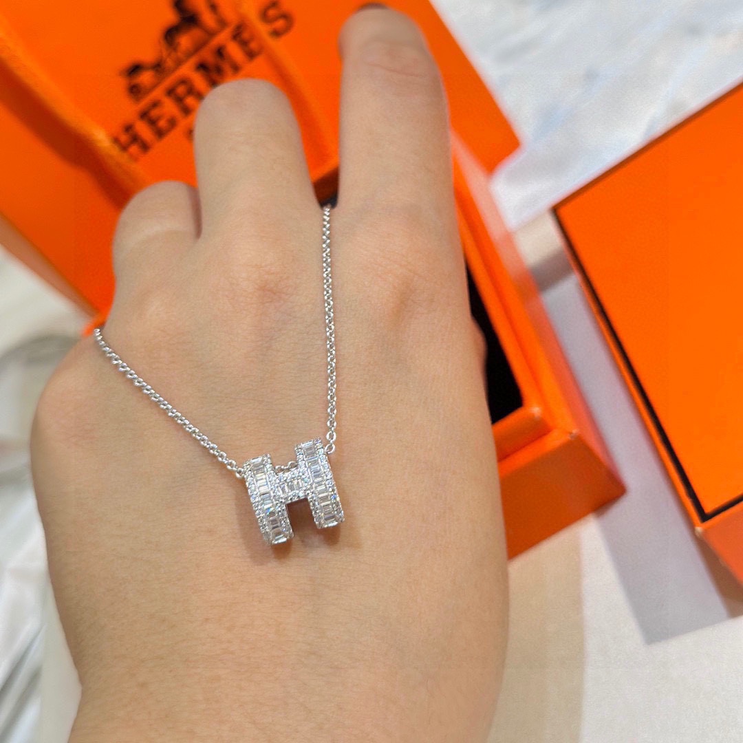 [TOP] HERMES H Necklace