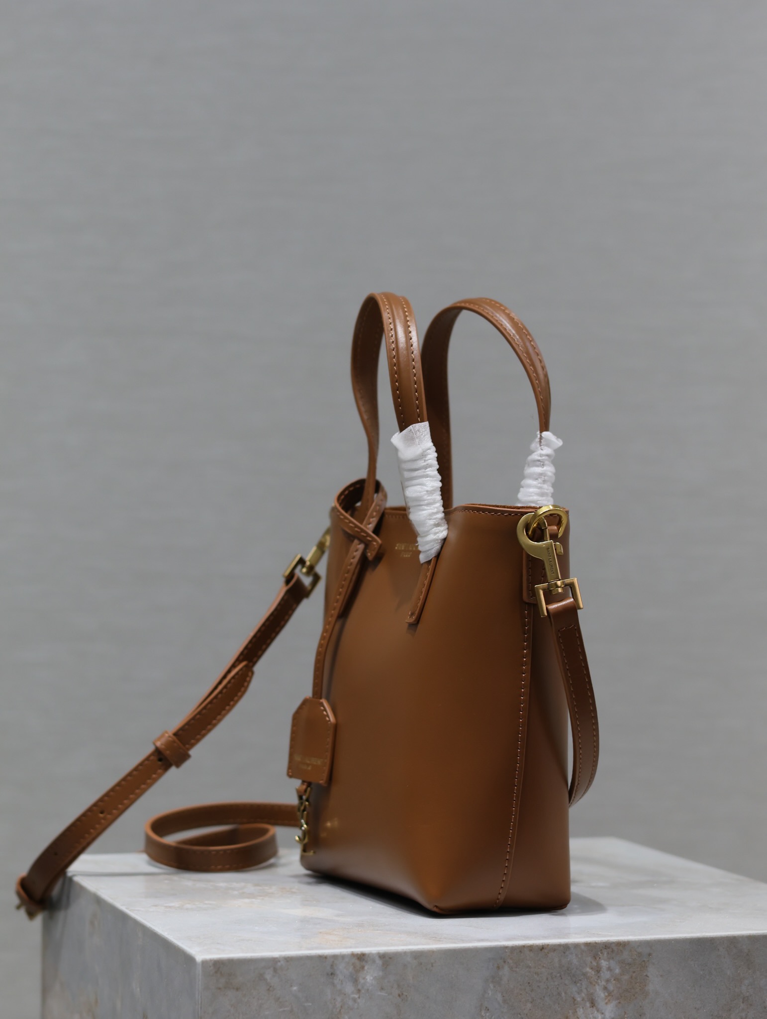 [TOP] Yves Saint Laurent YSL Mini Toy Shopping Bag Cowhide 18x17x8cm - 3 Color&GHW