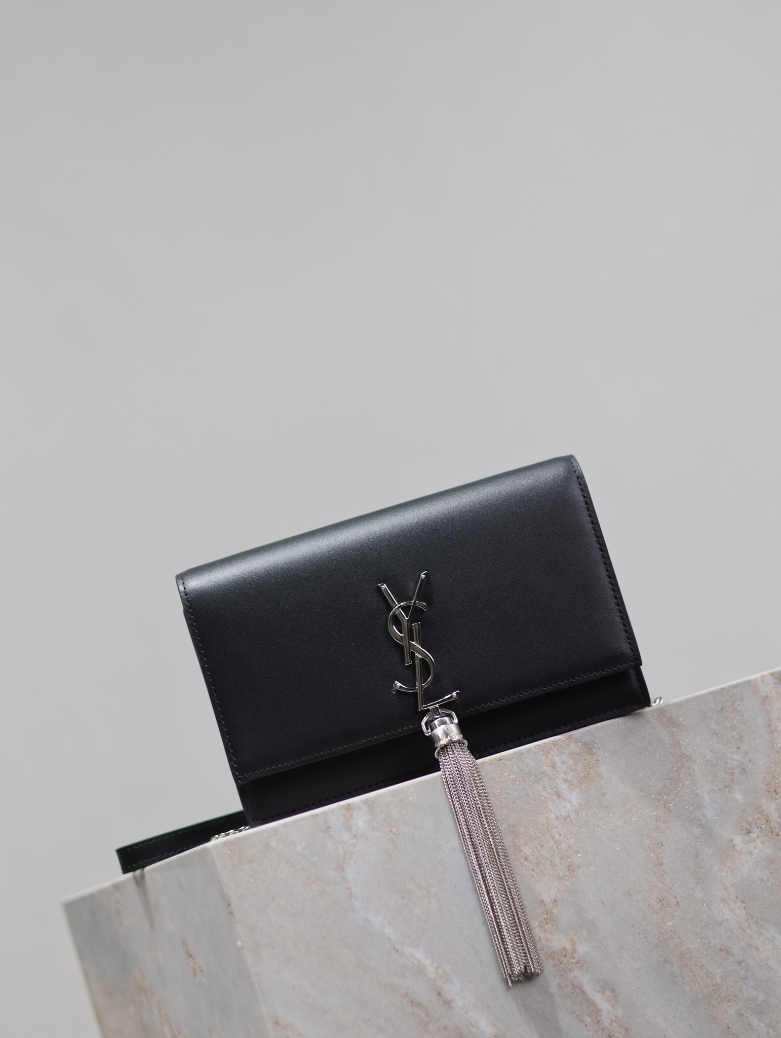 [TOP] Yves Saint Laurent YSL Kate Tassel Bag Cowhide Plain Weave 19x12.5x4cm - Black&SHW
