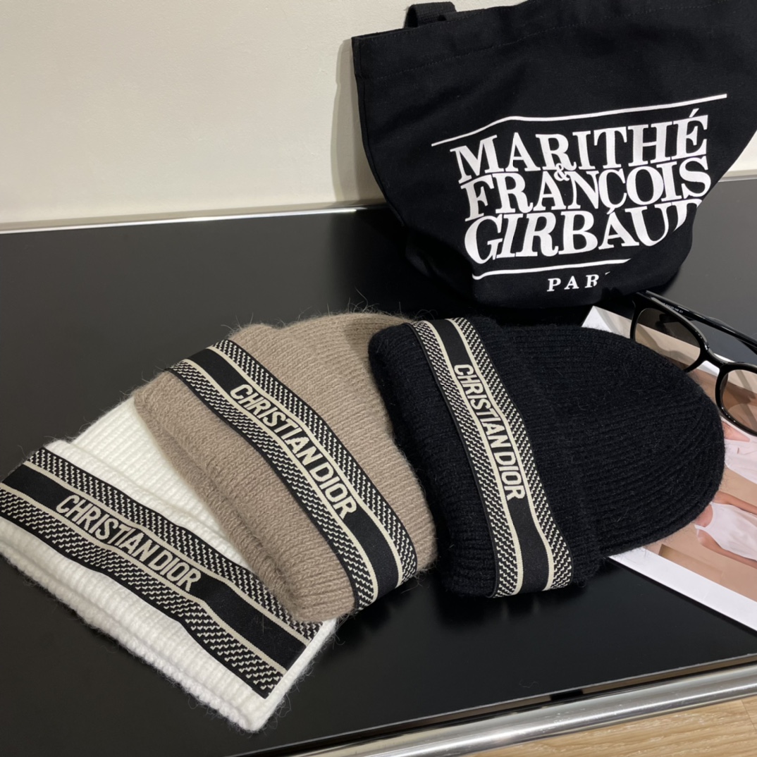 [TOP] Christian Dior Knitted Hats - 3 Colors
