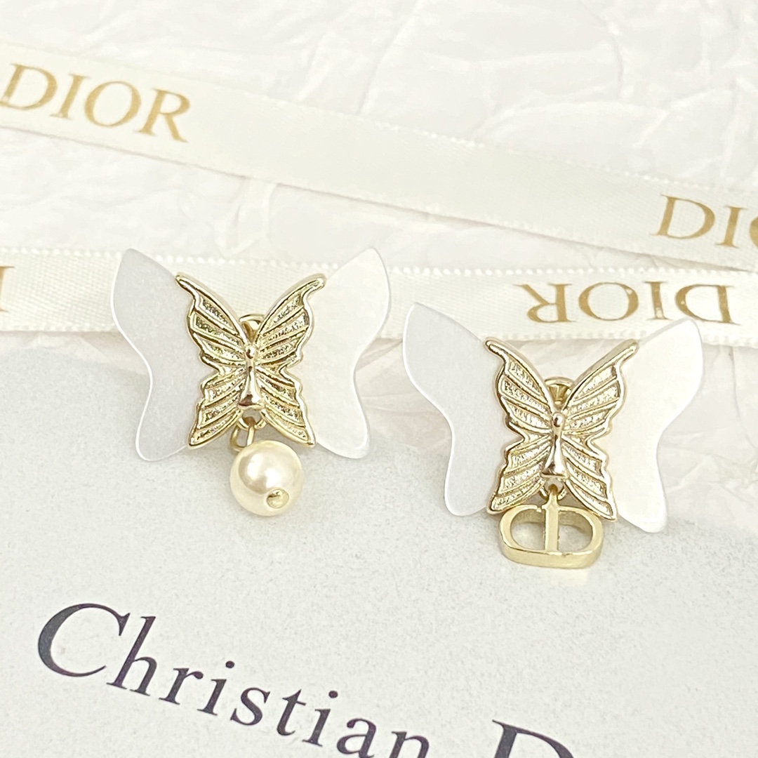 [TOP] Christian Dior Butterfly Pearl Earrings