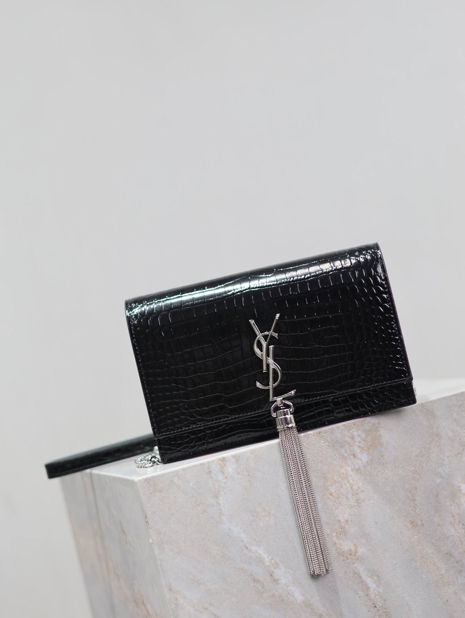 [TOP] Yves Saint Laurent YSL Kate Tassel Bag Croc Embossed Cowhide 19x12.5x4cm - Black&SHW
