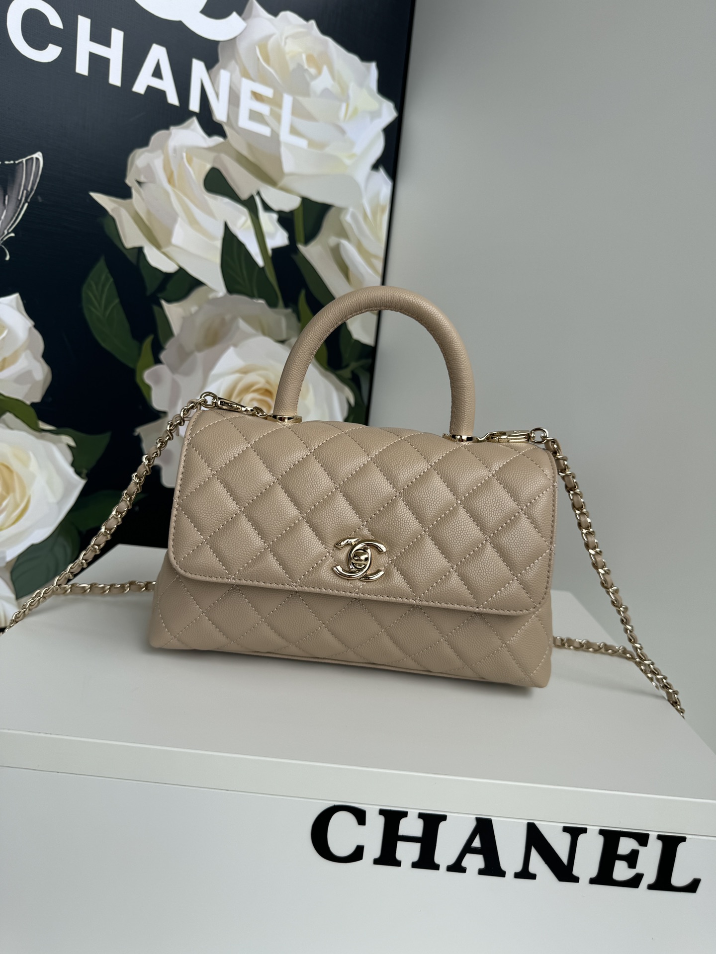 [TOP] Chanel CoCo Handle Bags Cowhide with Lambskin lining 23cm/28cm - Beige&GHW