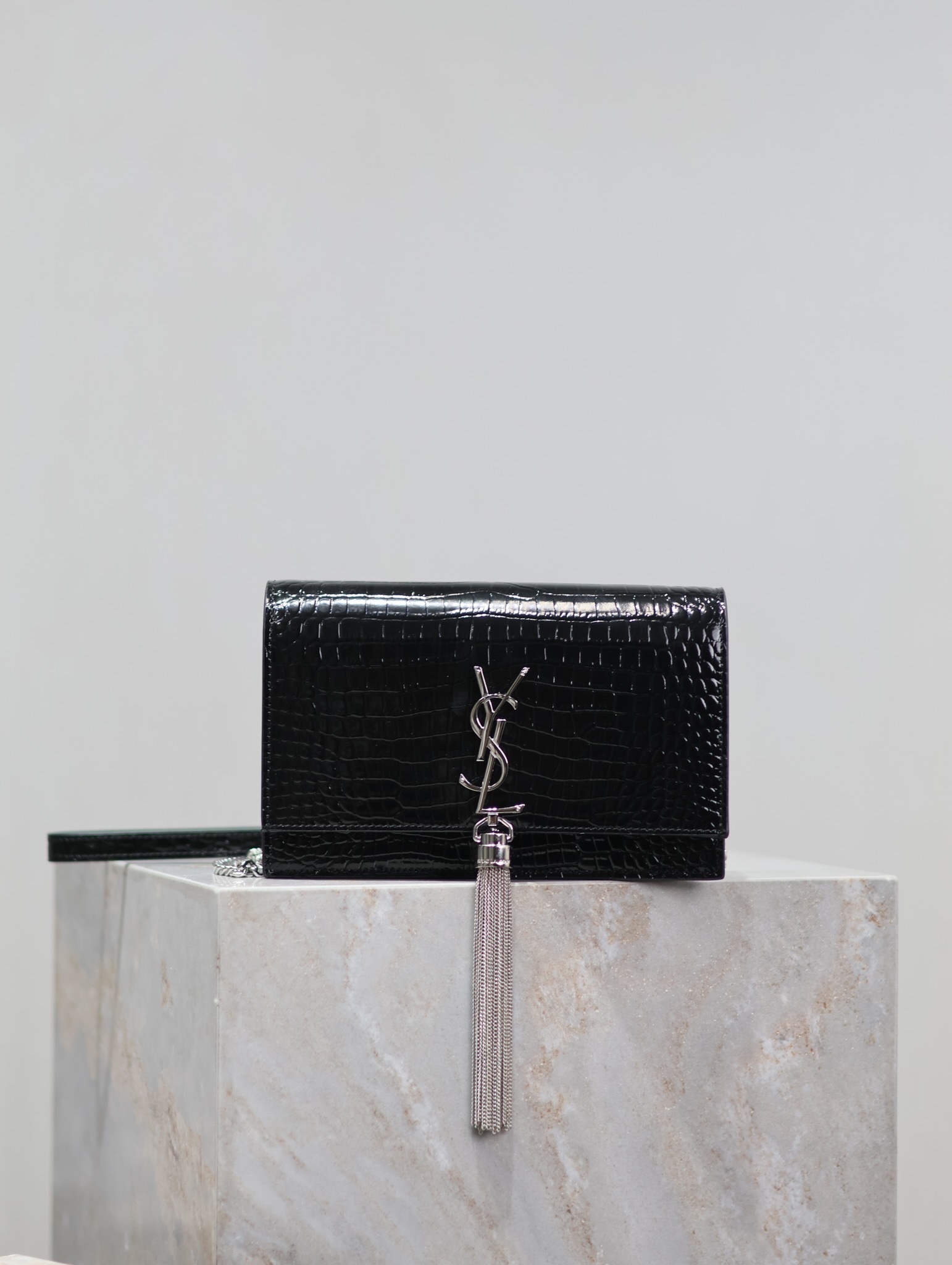 [TOP] Yves Saint Laurent YSL Kate Tassel Bag Croc Embossed Cowhide 19x12.5x4cm - Black&SHW
