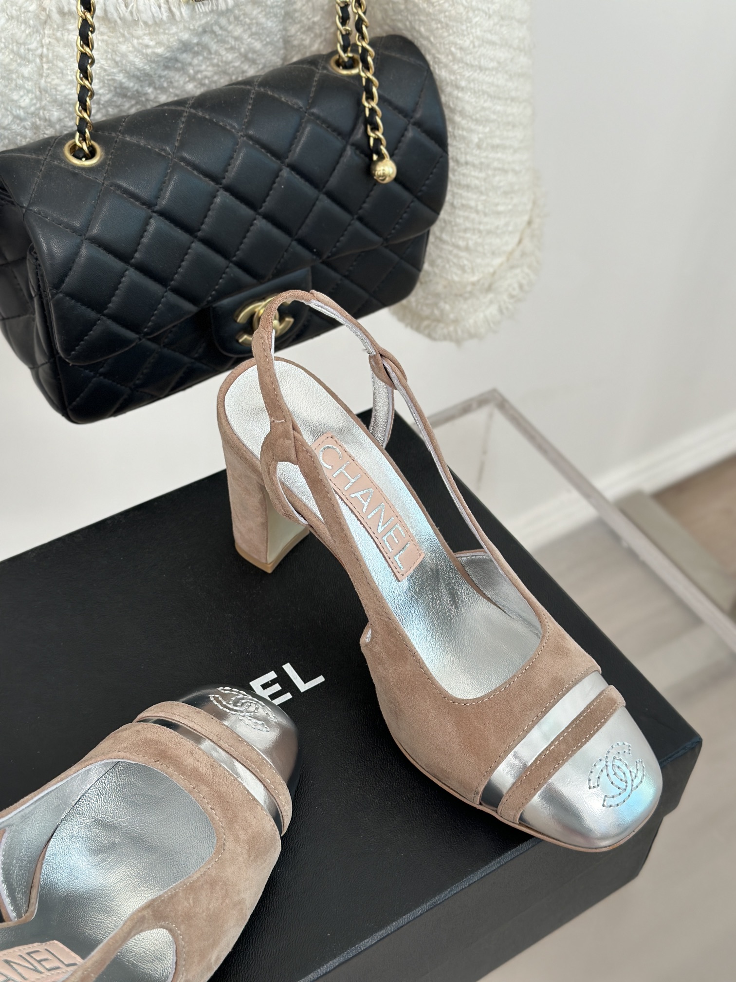 [TOP] CHANEL CC Thick Heel Back Sandals - Pink