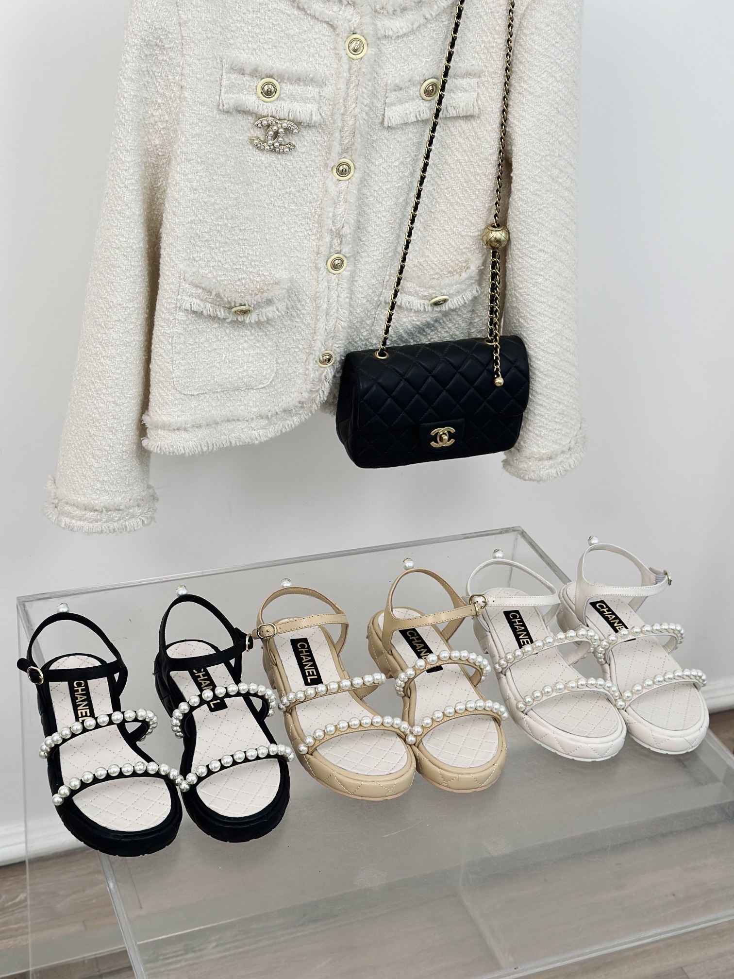 [TOP] CHANEL Thick-soled Camellia Pearls Sandals 3cm - 3 Color