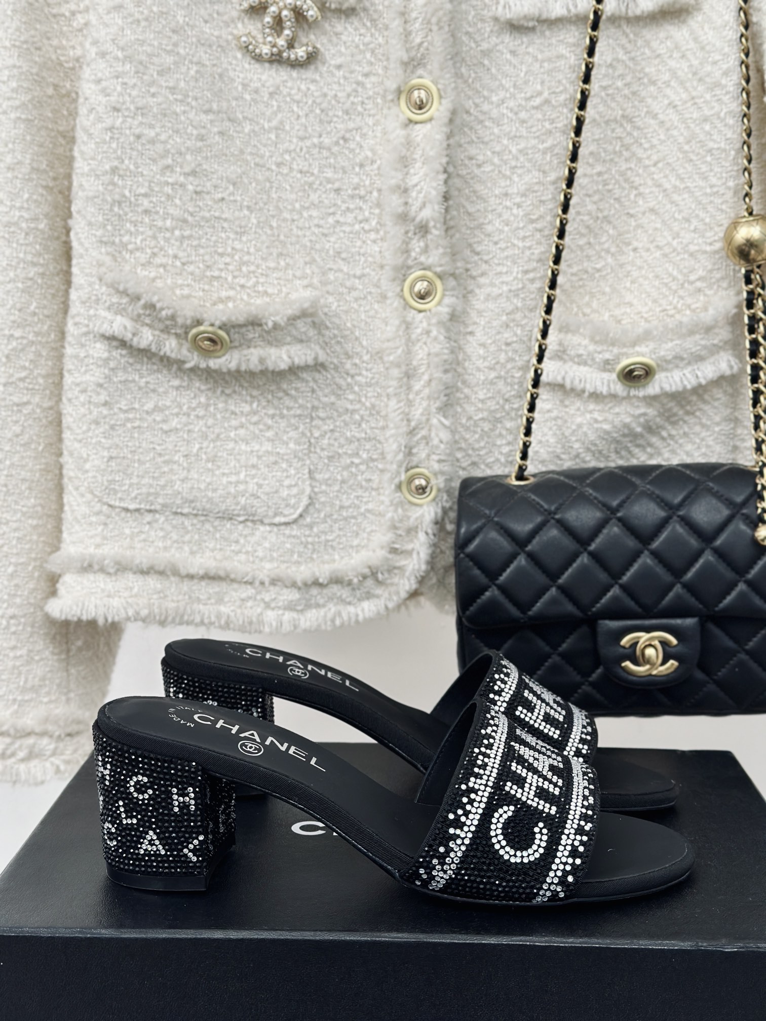 [TOP] CHANEL Classic Rhinestone Letter Slides 6cm - 2 Color