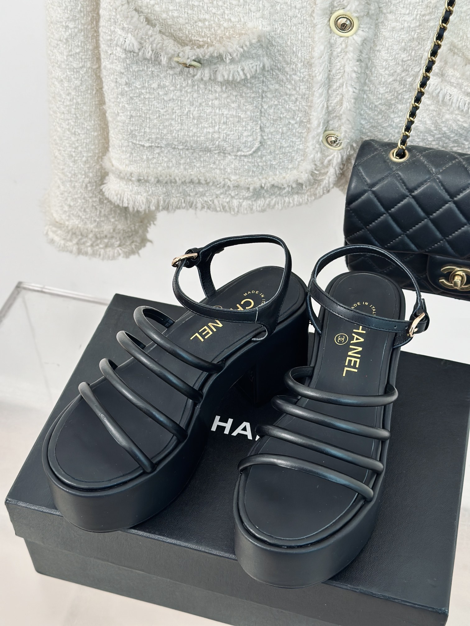 [TOP] CHANEL Thick-soled Platform Sandals - 3 Color