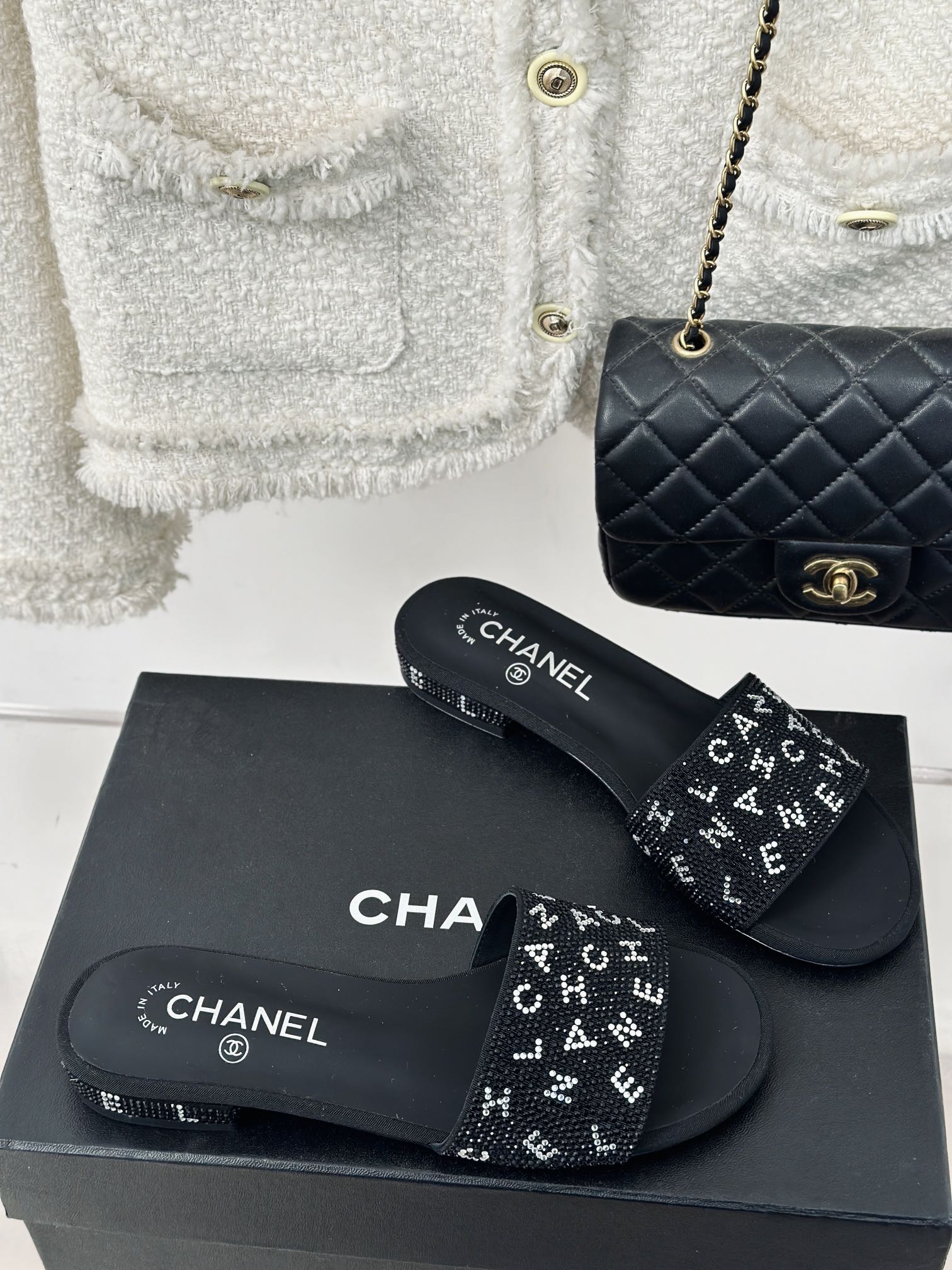 [TOP] CHANEL Classic Rhinestone Letter Slides 1.5cm - 2 Color